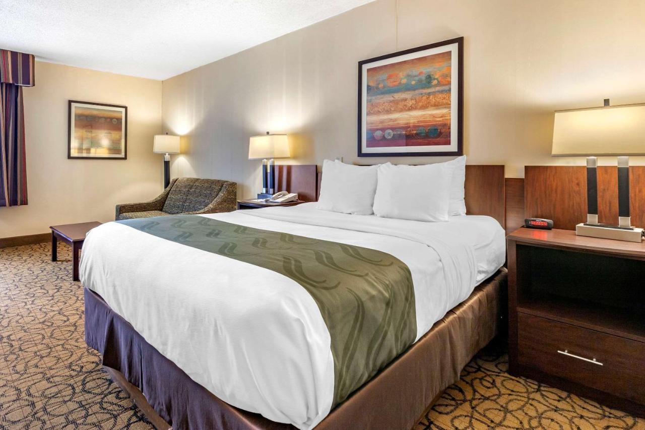 Quality Inn & Suites Escanaba North Ngoại thất bức ảnh