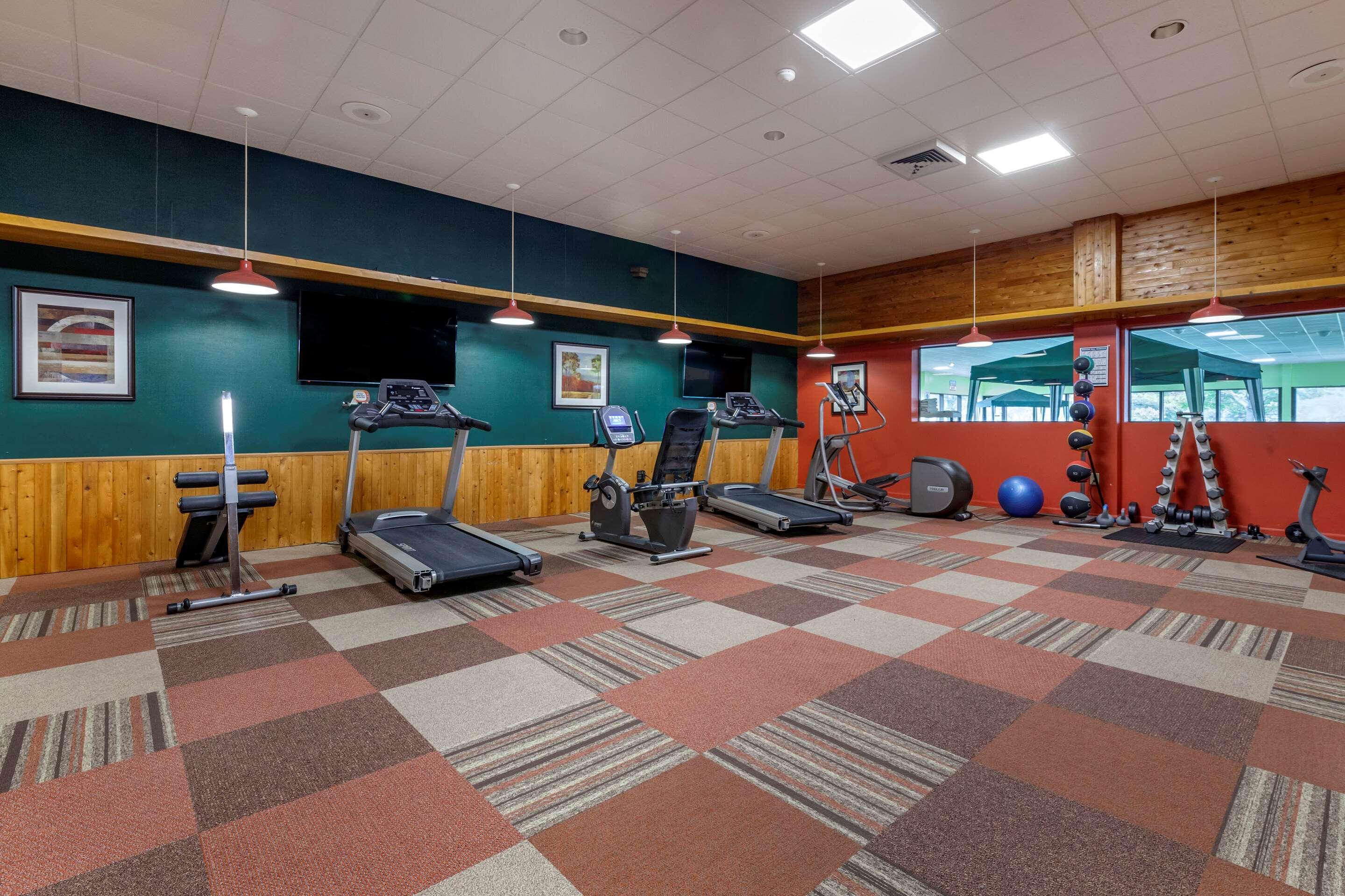 Quality Inn & Suites Escanaba North Ngoại thất bức ảnh